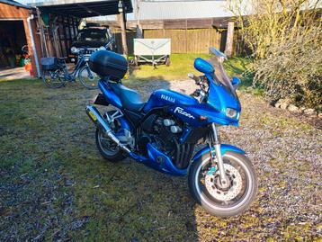 Yamaha Fazer 600  beschikbaar voor biedingen