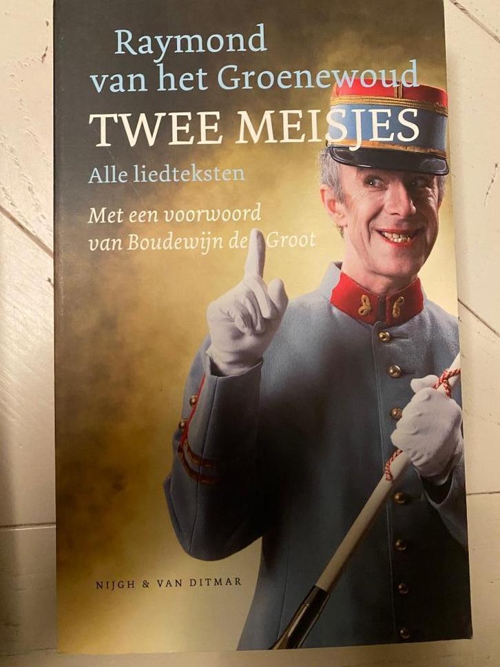 R. van het Groenewoud, Twee meisjes (alle liedteksten), Boeken, Muziek, Zo goed als nieuw, Ophalen of Verzenden