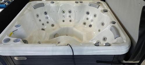 jacuzzis Wellis Nordsea 6 pls avec services 0476885653, Tuin en Terras, Zwembad-toebehoren, Nieuw, Overige typen, Ophalen of Verzenden