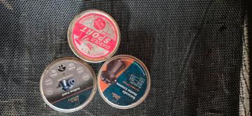 3 potjes loodjes + bijhorende... beschikbaar voor biedingen