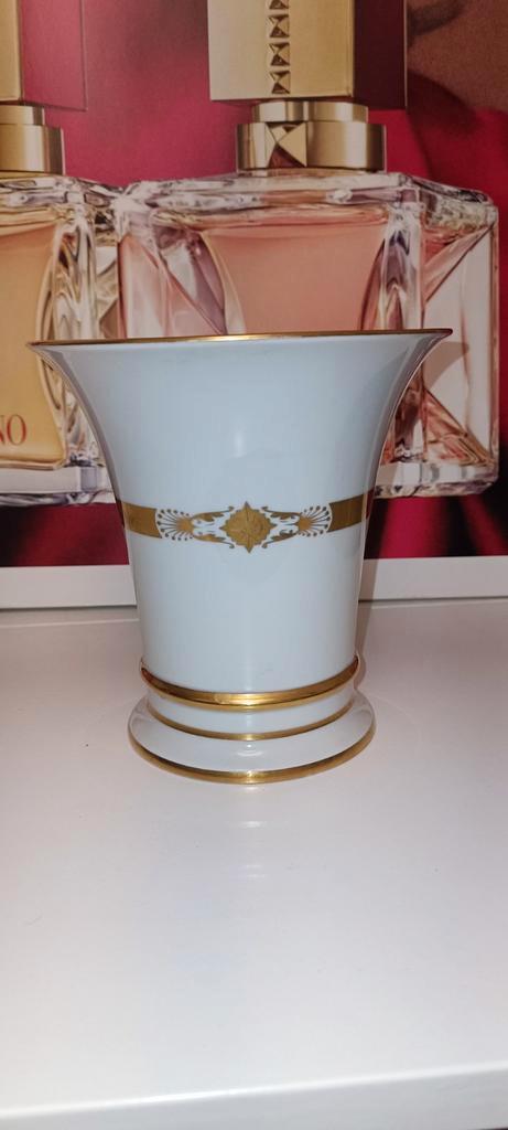 Vase Herend Hungary en porcelaine et or, 16 cm, Antiquités & Art, Antiquités | Porcelaine, Enlèvement ou Envoi