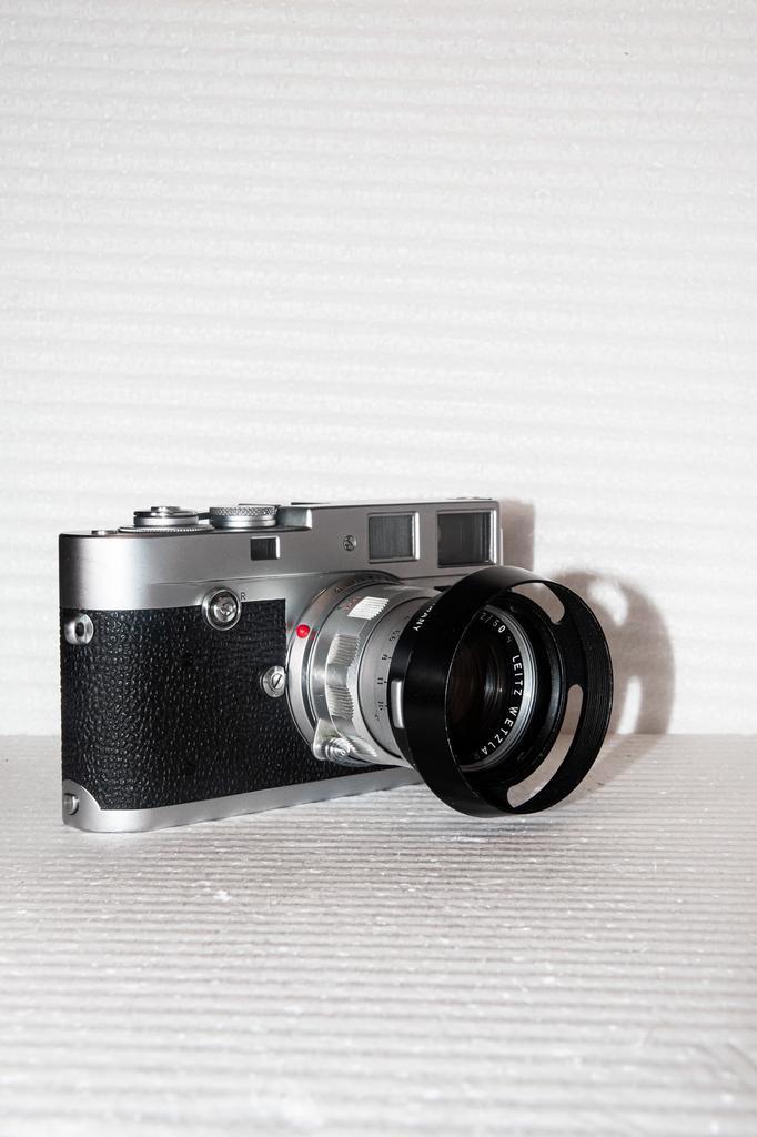 Leica M2 1958 inclusief leren case, Audio, Tv en Foto, Fotocamera's Analoog, Zo goed als nieuw, Leica, Ophalen