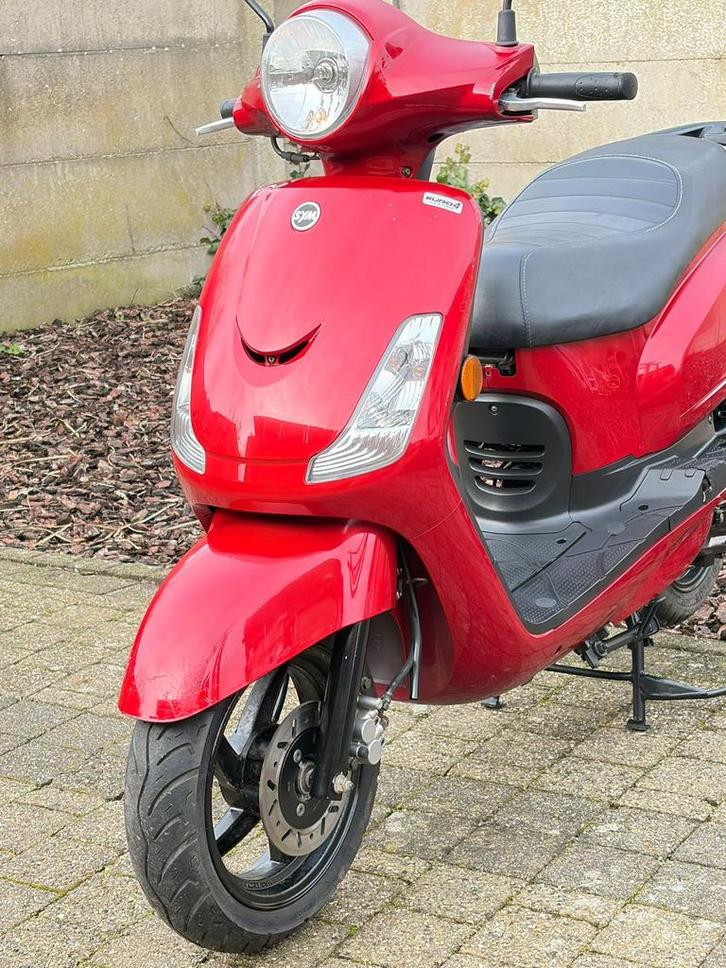 Brommer Sym Fiddle 2 Perfect Inorde A klasse, Fietsen en Brommers, Scooters | SYM, Zo goed als nieuw, Fiddle, Klasse A (25 km/u)