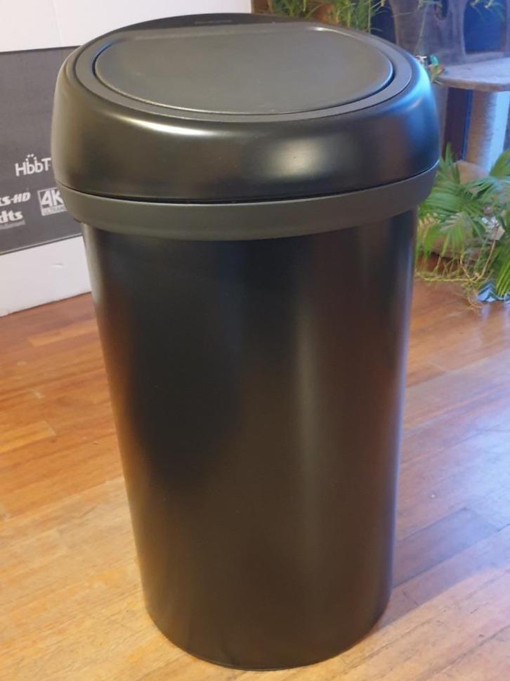 Brabantia Touch Bin 60 Litres Matt Black, Huis en Inrichting, Woonaccessoires | Prullenbakken, Zo goed als nieuw, Metaal, 50 tot 75 cm