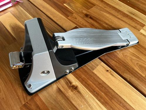 Roland KT-10 Kick Trigger Pedal, Muziek en Instrumenten, Drumcomputers, Zo goed als nieuw, Roland, Ophalen