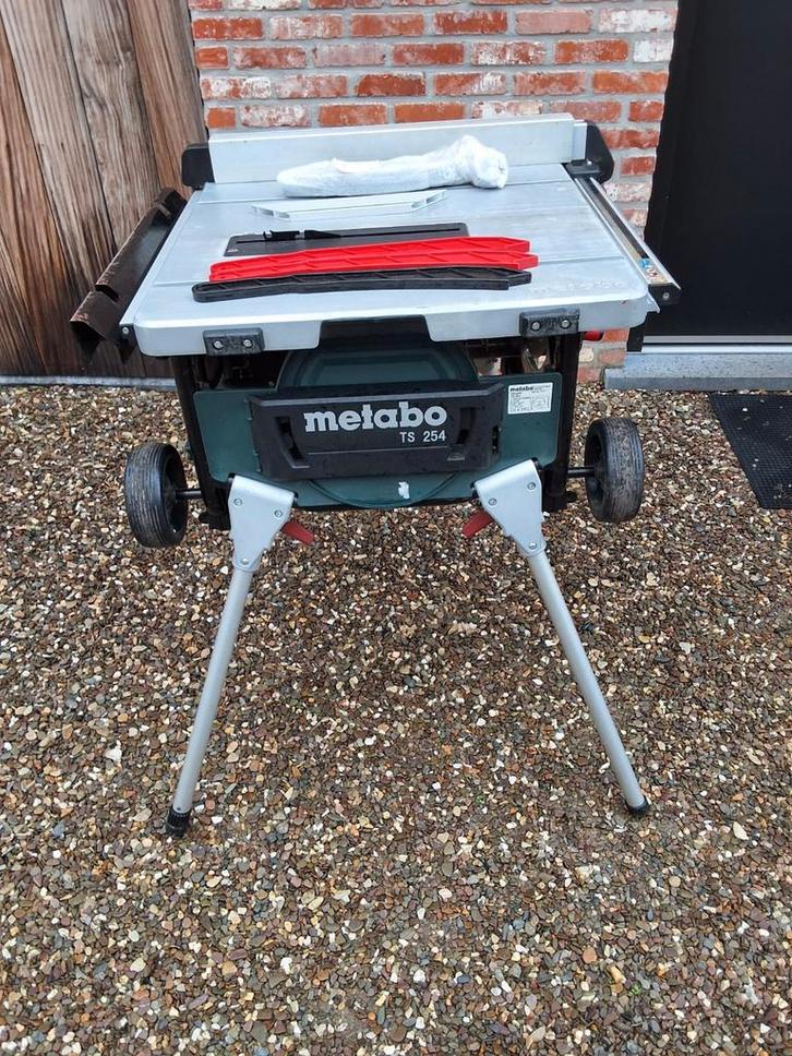 Scie à table Metabo TS 254 — parfait état de fonctionnement, Bricolage & Construction, Outillage | Scies mécaniques, Enlèvement