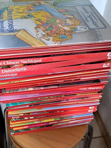 reeks kinderboeken sprookjes beschikbaar voor biedingen