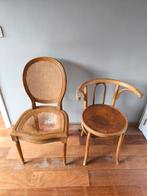 2 chaises antiquités deux styles différents, Antiek en Kunst, Antiek | Meubels | Stoelen en Sofa's, Ophalen