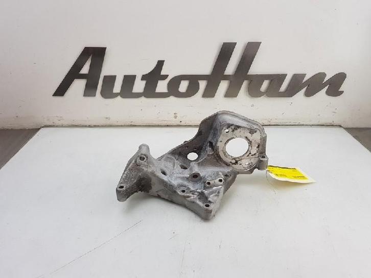 STEUN BRANDSTOFPOMP DIESEL V40 (MV) (|31401103|31480996|), Auto-onderdelen, Ophanging en Onderstel, Volvo, Gebruikt