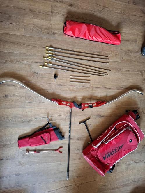 Cartel Fantom recurve rood. Volledige set., Sport en Fitness, Handboogschieten, Zo goed als nieuw, Pijlen, Ophalen