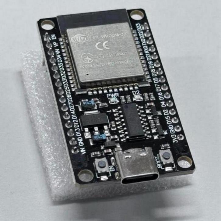 WIFI Bluetooth module 2AC7Z-ESP32WROOM32 wroom 32 211-161007, Hobby en Vrije tijd, Elektronica-componenten, Zo goed als nieuw