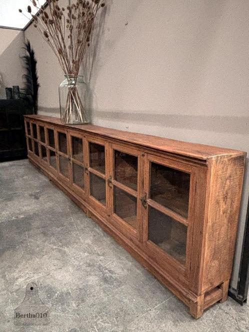 Geweldig mooi lang dressoir XXL lengte 435 cm, Huis en Inrichting, Kasten | Dressoirs, Zo goed als nieuw, 200 cm of meer, 25 tot 50 cm