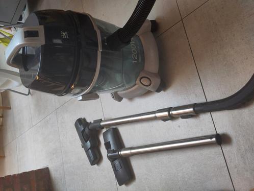 Kalorik zakloze stofzuiger met anti-allergische waterfilter, Elektronische apparatuur, Stofzuigers, Gebruikt, Ophalen
