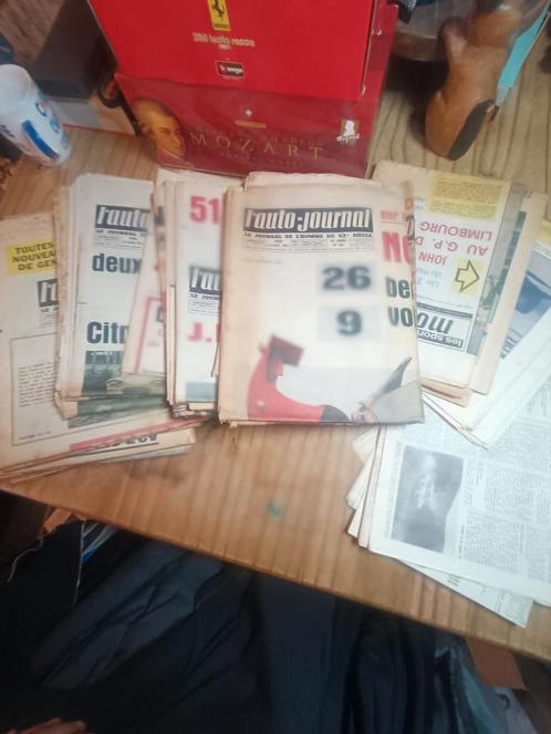lot van een twintigtal autokranten jaar 66/68., Verzamelen, Tijdschriften, Kranten en Knipsels, Krant, Ophalen of Verzenden