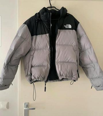 TNF The Northface Jacket 700 beschikbaar voor biedingen