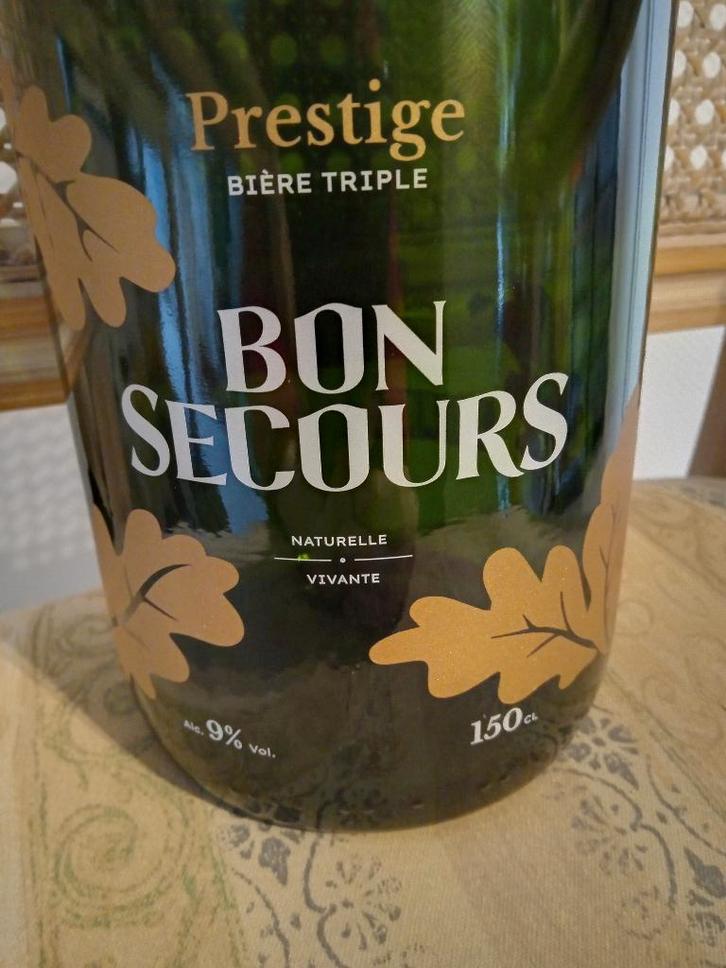 VERZAMELITEM bier BON SECOURS  triple  1,5 liter fles, Verzamelen, Biermerken, Gebruikt, Overige merken, Ophalen of Verzenden