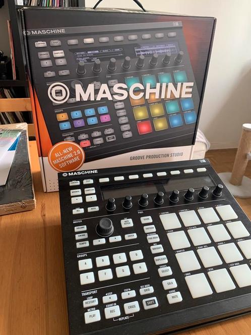 Maschine Mk2 + Stand Native Instruments, Musique & Instruments, Équipement Midi, Comme neuf, Enlèvement