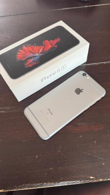 Lot iPhones: 4 - 5s - 6s en iPad 3 + cover(s) beschikbaar voor biedingen