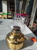 Koperen petroleumlamp, Ophalen