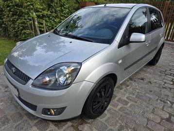 Ford Fiesta 1.6i Automaat / 92.915 km / benzine / 5-deurs beschikbaar voor biedingen