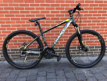 Mountainbike GIANT  27.5 "