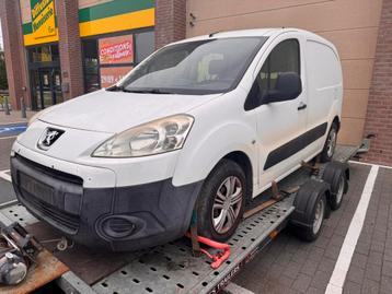 Peugeot partner 2009 a refaire beschikbaar voor biedingen