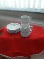 10 witte  tassen + schoteltjes voor koffiefilters, Ophalen, Zo goed als nieuw