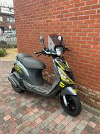 Piaggio zip 125 2T, Fietsen en Brommers, Ophalen, Zo goed als nieuw, Zip