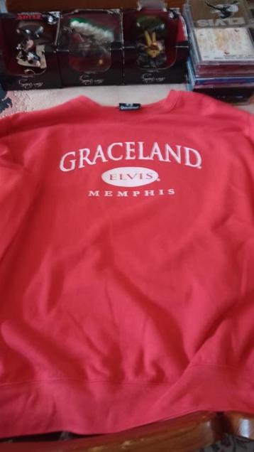 Elvis trui rood, vorig jaar gekocht in Graceland Memphis  beschikbaar voor biedingen