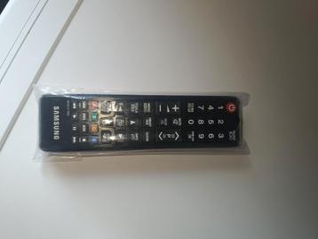 Universele Samsung afstandbediening  beschikbaar voor biedingen