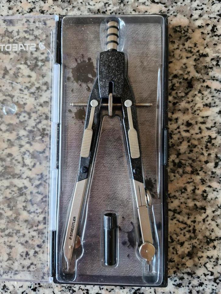 Zeer stevige Staedler passers in zeer goede staat, Diversen, Schoolbenodigdheden, Zo goed als nieuw, Ophalen of Verzenden