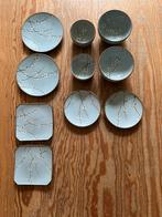 Japans servies met kersenbloesem (Tokyo Design Studio), Huis en Inrichting, Keuken | Servies, Ophalen, Gebruikt, Bord(en), Overige stijlen