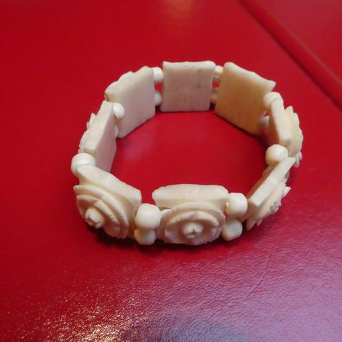 armband, Handtassen en Accessoires, Armbanden, Gebruikt, Overige materialen, Beige, Ophalen of Verzenden