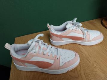 Puma sneakers maat 37 als nieuw ! beschikbaar voor biedingen