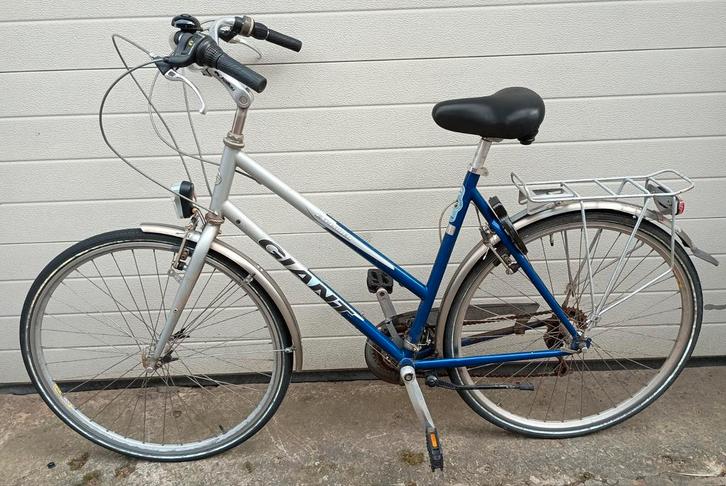 Giant damesfiets, 21 versnellingen, maat 56, 28" wielen, Fietsen en Brommers, Fietsen | Dames | Sportfietsen en Toerfietsen, Gebruikt