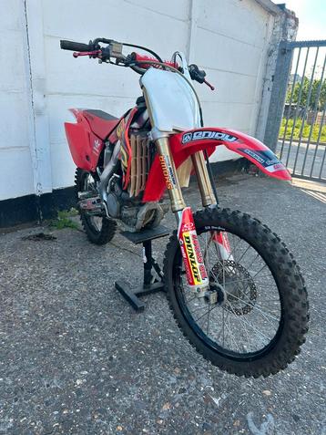 Honda crf250r 4t cross goed onderhouden hellemaal in orde  beschikbaar voor biedingen