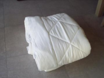 DEKBED voor 2 persoons bed. beschikbaar voor biedingen