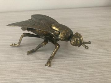 Cendrier mouche vintage  disponible aux enchères