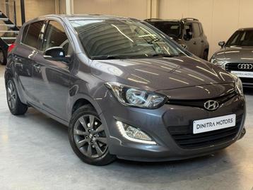 Hyundai i20 1.2i - Cruise/PDC-achter/TOPSTAAT! beschikbaar voor biedingen