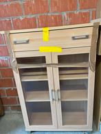 Kleine vtrinekast, hoogte 123, breedte 85, diepte 34, Ophalen, Zo goed als nieuw