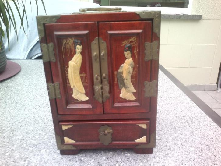 Houten Chinees sieradenkistje, Antiek en Kunst, Curiosa en Brocante, Ophalen of Verzenden