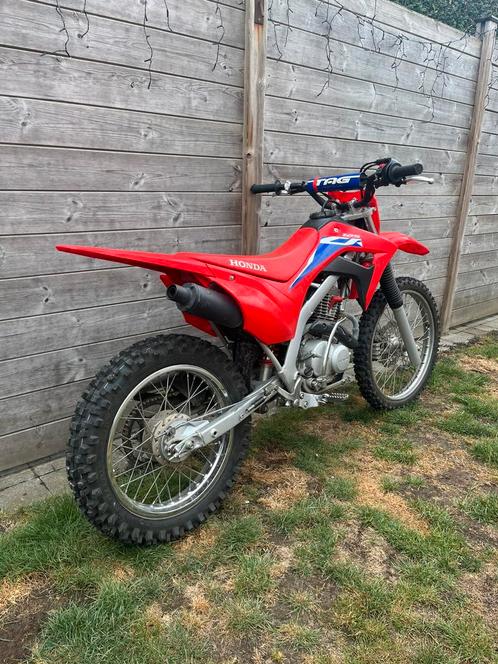 Honda CRF125FB, Fietsen en Brommers, Brommers | Crossbrommers, Zo goed als nieuw, Honda, Ophalen
