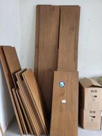 Hout voor muurrekken met toebehoren, Plank, 25 tot 50 mm, Zo goed als nieuw, Minder dan 200 cm