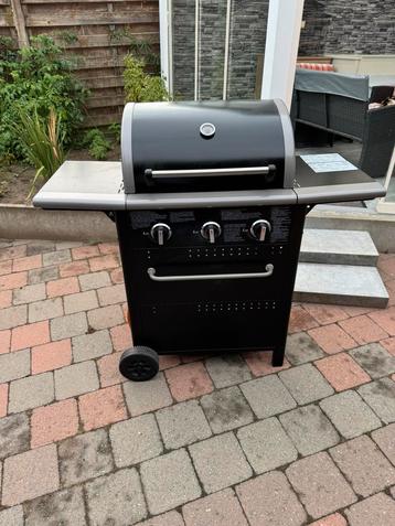 Gasbarbeque met fles beschikbaar voor biedingen