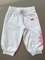 Witte sportbroek bermuda Adidas maat 116, Kinderen en Baby's, Meisje, Gebruikt, Ophalen of Verzenden, Sport- of Zwemkleding