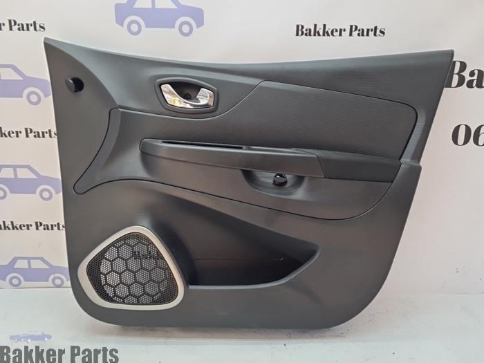 Revêtement portière 4portes avant droite d'un Renault Capt, Autos : Pièces & Accessoires, Habitacle & Garnissage, Renault, Utilisé