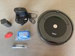 iRobot Roomba 696 zwarte robotstofzuiger, Elektronische apparatuur, Stofzuigers, Ophalen, Gebruikt, Reservoir, Robotstofzuiger