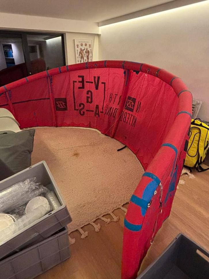 Kitesurf Vegas, Watersport en Boten, Kitesurfen, Gebruikt, Bar, 9 m², Ophalen