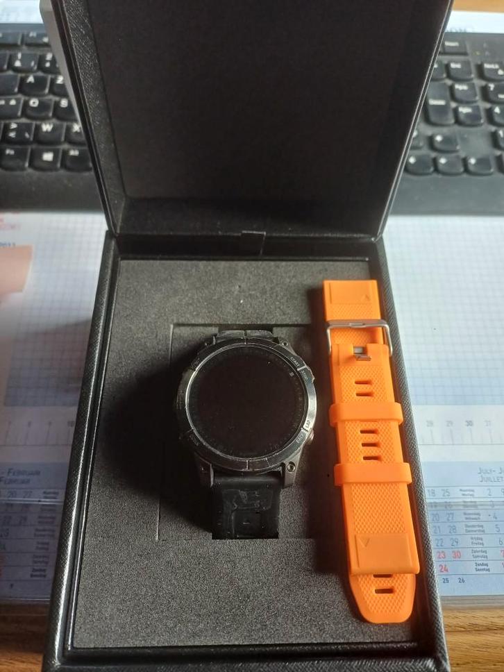 Garmin Epix Gen2 - amoled tactile, Bijoux, Sacs & Beauté, Montres de sport, Utilisé, Noir, Distance, État, GPS, Battement de coeur