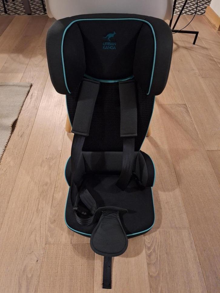 Urban Kanga compact autostoeltje voor kinderen, Kinderen en Baby's, Autostoeltjes, Gebruikt, Overige merken, 9 t/m 18 kg, Autogordel